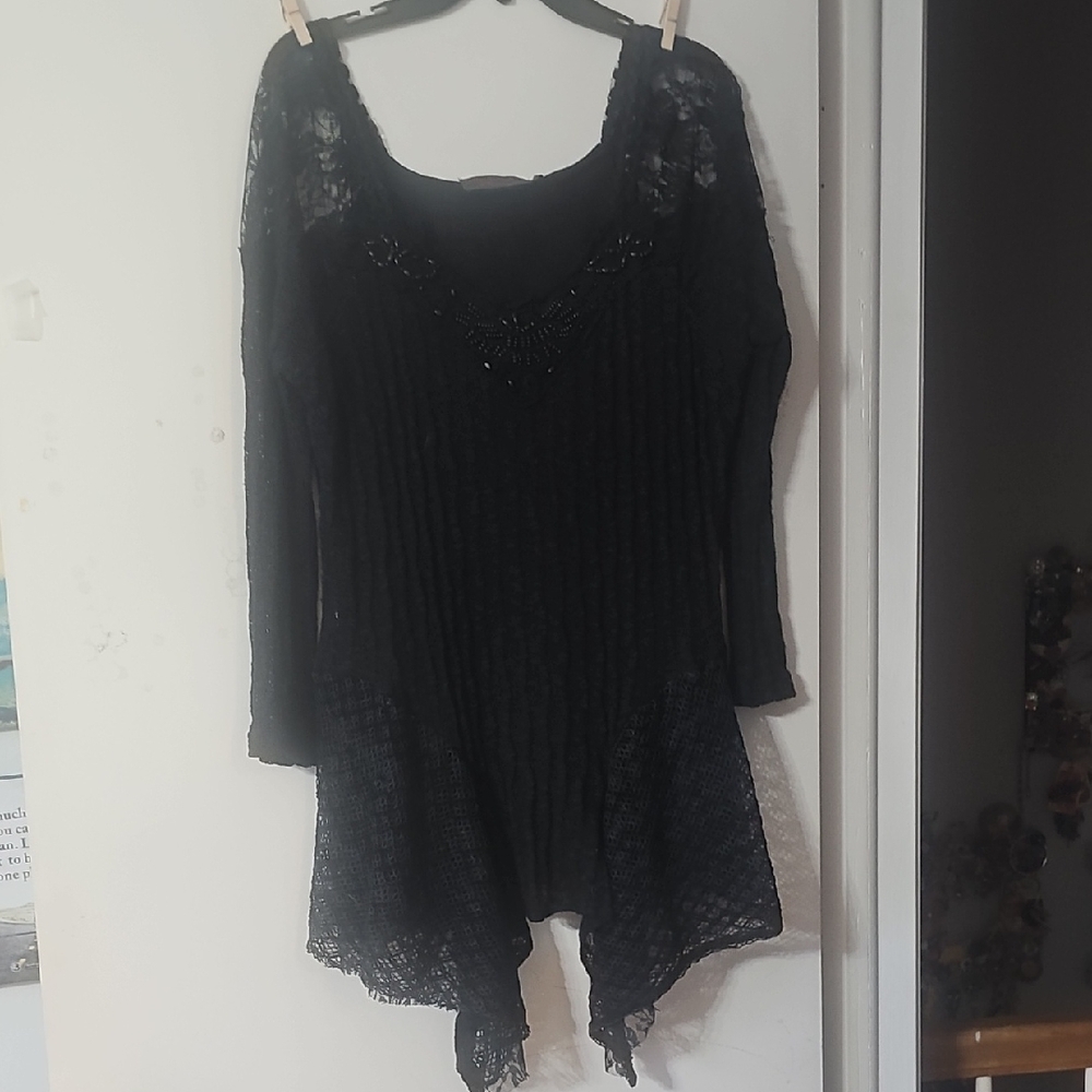 Elegant Black Lace Tunic Top